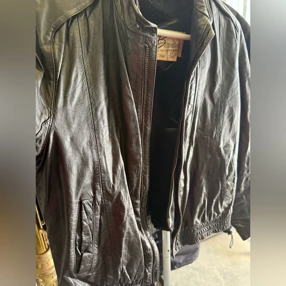 Vintage Berman's Men's Leather Jacket removable vest black Pockets Korea 38